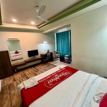 Hotel Raj Shikhar Udždžain Exteriér fotografie